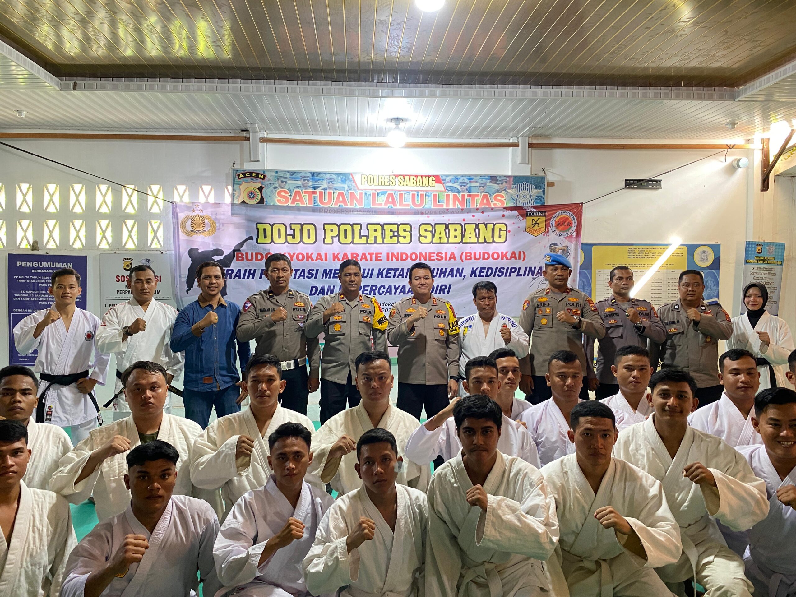 Tim Bela Diri Sabang Meriahkan Hari Bhayangkara