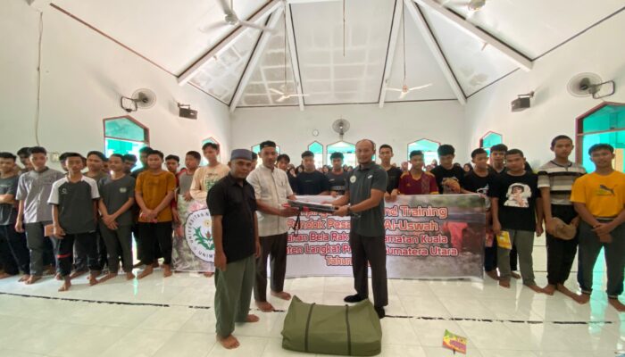 Tim PKM FIK Unimed Dampingi Pondok Pesantren Al-Uswah Outbound Training