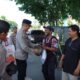 Kapolres Langsa Bagikan Sembako Korban Kebakaran Dan Tukang Becak