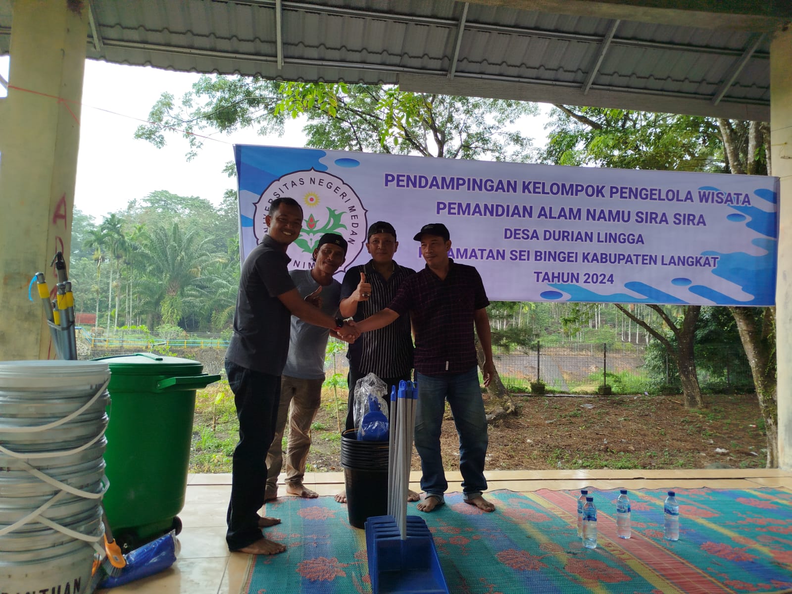 Tim PKM FIK Unimed Dampingi Pengelola Objek Wisata Namu Sira-sira