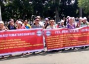 Warga Gurilla Bersatu Unras Tuntut Usut Mafia Tanah Pembangunan Jalan Tol P. Siantar