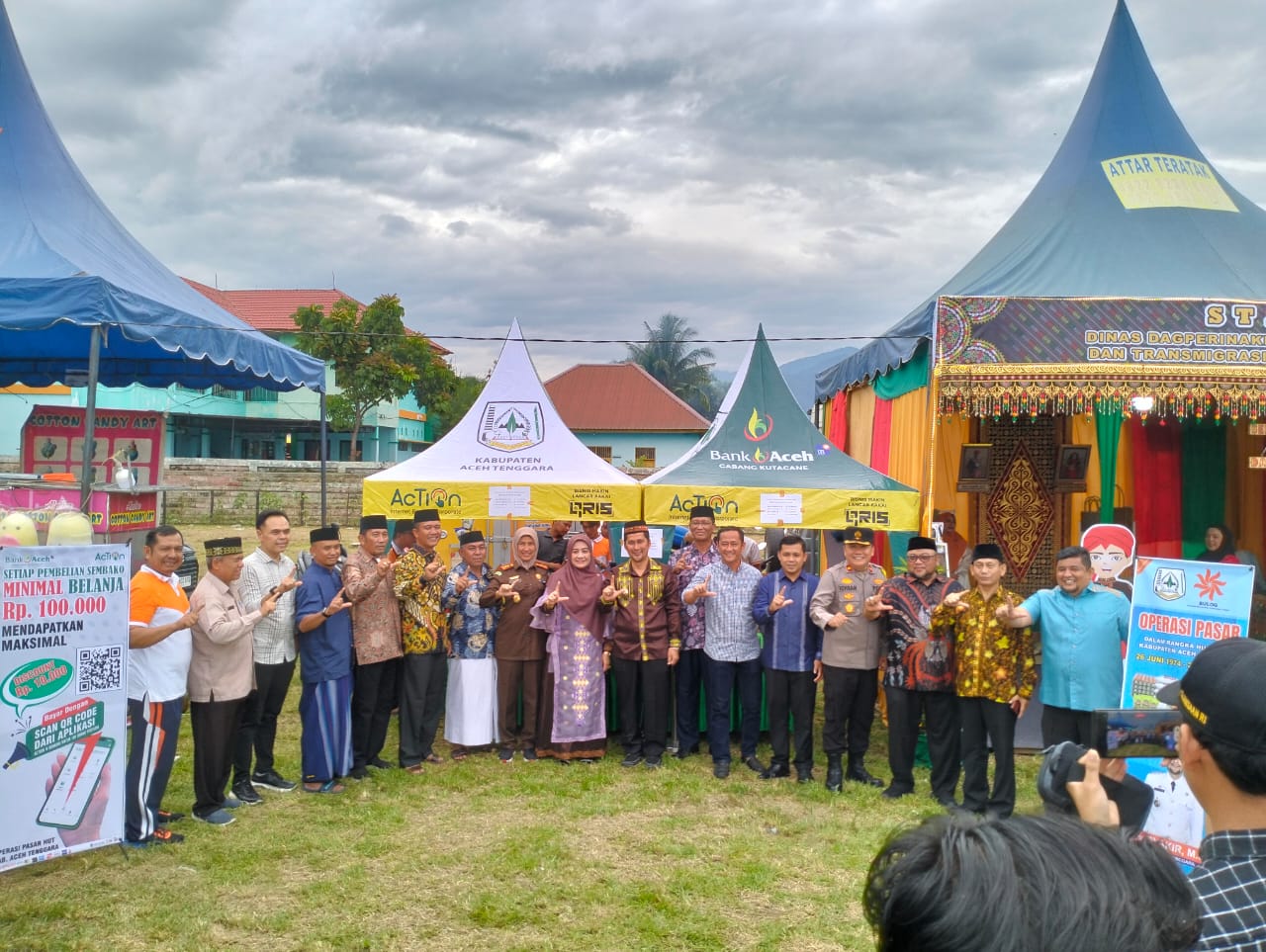 Sambut Hari Jadi Ke-50 Agara, Pj Bupati Syakir Launching Pasar Murah