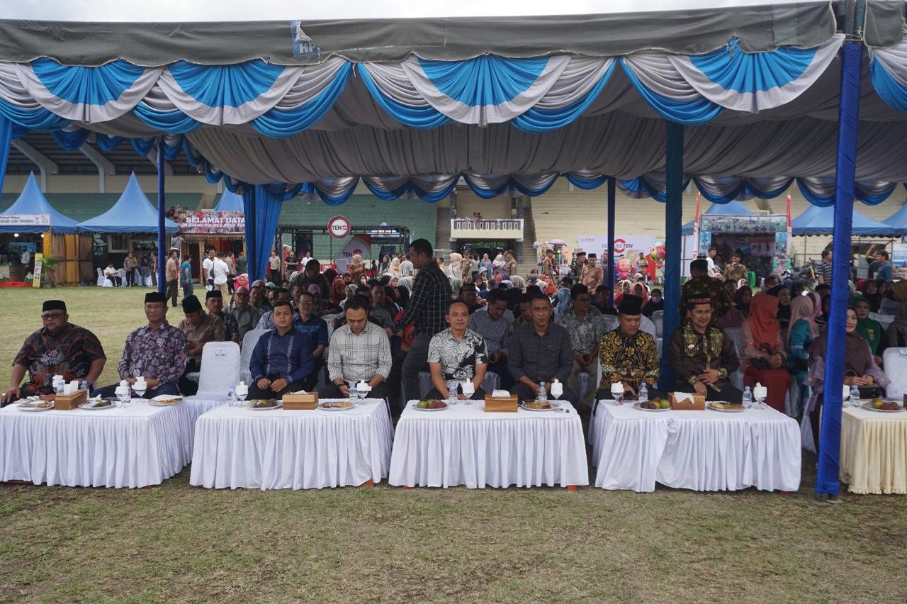 Pj Bupati Agara Buka Pameran Pembangunan