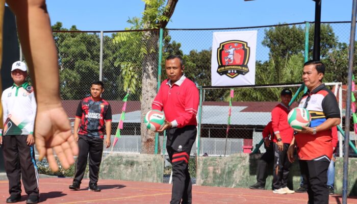 20 Tim Ikut Turnamen Voli Kapolres Nias Cup