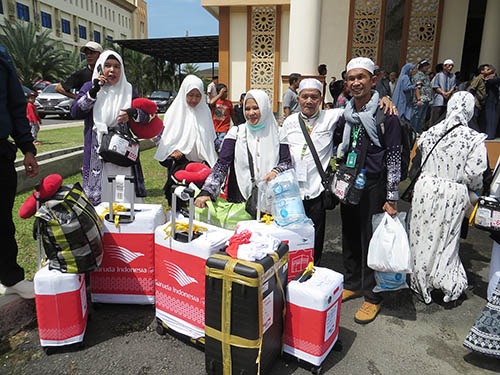 Foto-foto Jamaah Haji Kloter 2 Medan Tiba Foto-foto Jamaah Haji Kloter 2 Medan Tiba