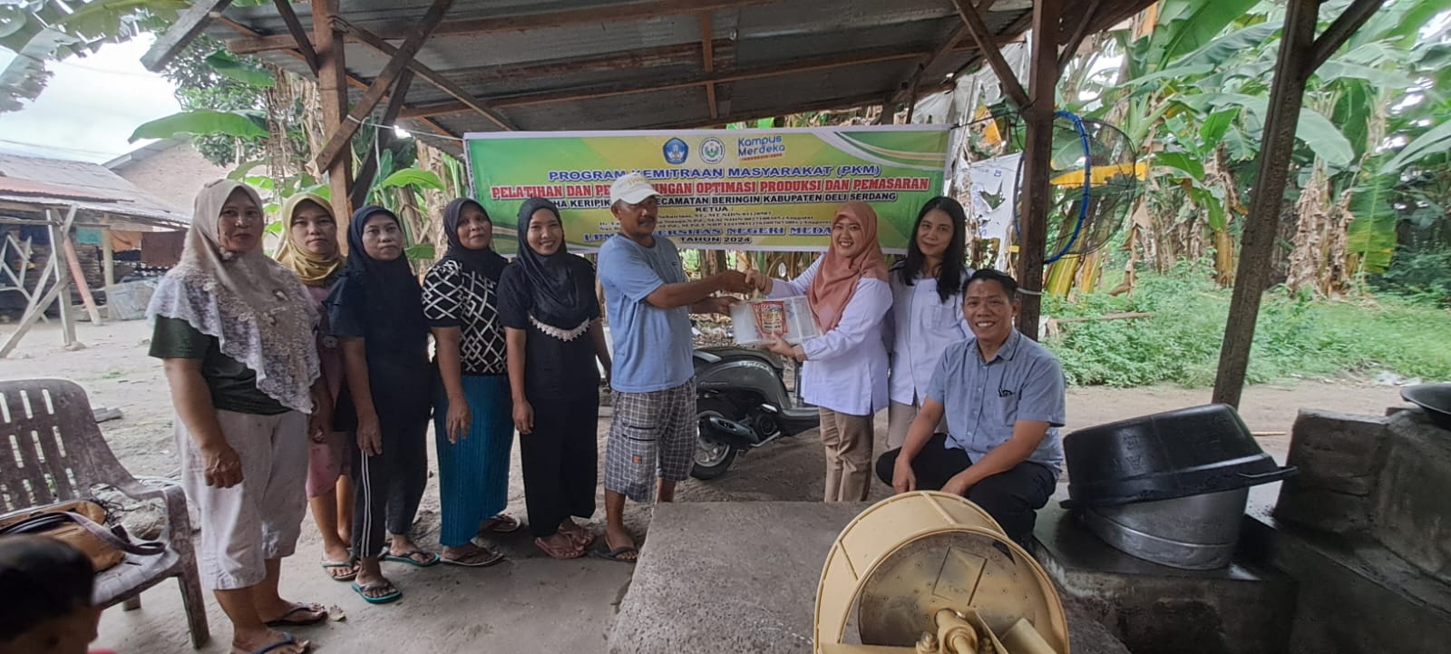 Tim PKM LPPM Unimed Sukses Optimalkan Produksi Keripik Ubi