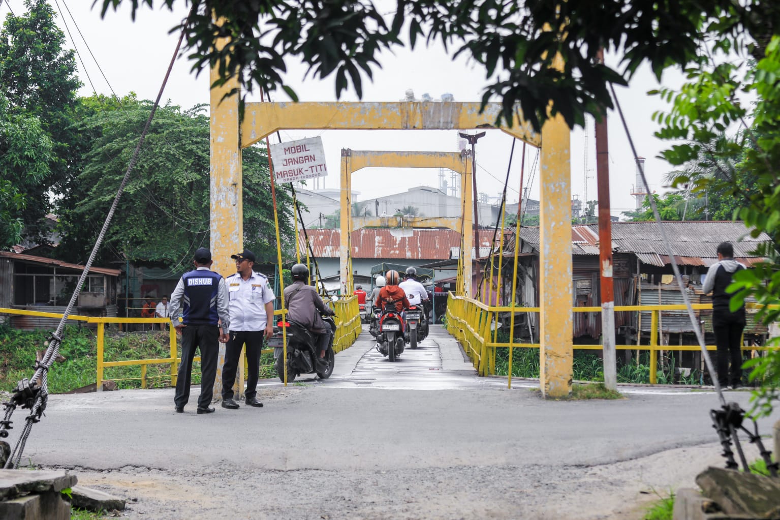Jembatan Gantung Sungai Deli Kota Bangun Akan Direnovasi, Terselip Harapan Warga Saat Bobby Nasution Lakukan Peninjauan