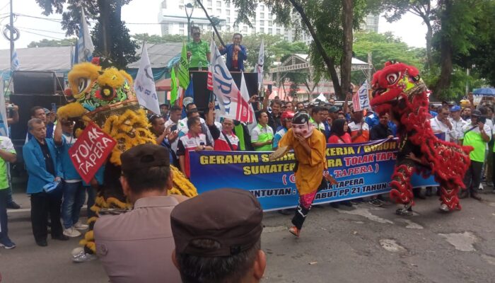 Demo Tarian Barongsai Tolak Tapera