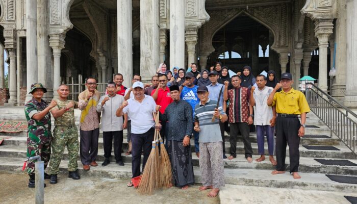Pj Bupati Aceh Utara Inisiasi Aksi BIS Lingkungan Masjid