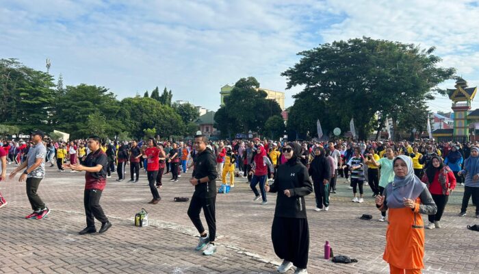 Ribuan Masyarakat Tebingtinggi Ikuti Senam Sehat Bersama Pj Wali Kota