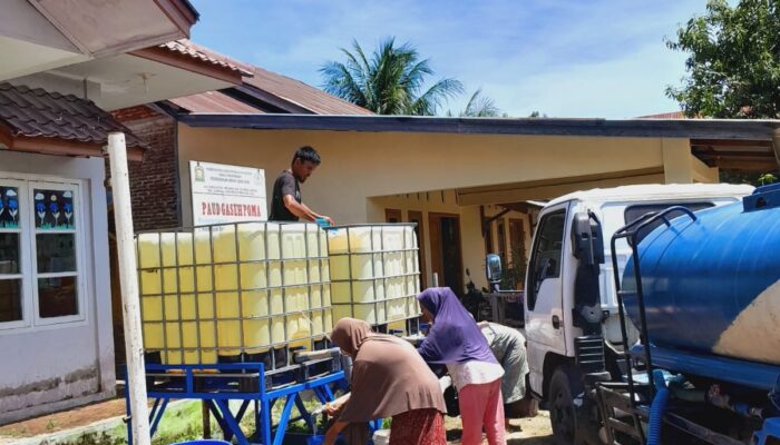 Pemkab Aceh Besar Suplai 16.000 Liter Air Bersih Ke Lhoknga