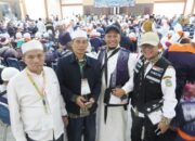 Foto-foto Jamaah Haji Kloter 6 Langkat Tiba Tengah Malam Di Asrama Haji Medan