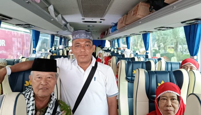 Perjalanan Jamaah Haji Kloter 02 Menuju Bandara Prince Mohammad Bin Abdel Aziz