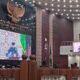 ANGGOTA DPRD Sumut, Penyabar Nakhe saat membacakan penyampaian penjelasan pimpinan Badan Pembentukan Peraturan Daerah (Bapemperda) tentang Pemajuan Budaya di Sumatera Utara, pada sidang paripurna di ruang dewan, Rabu (5/6). Waspada/Partono Budy