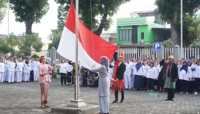 RS Adam Malik Peringati Hari Lahir Pancasila Kenakan Pakaian Adat Tradisional