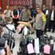 KAPOLDASU Irjen Pol. Agung Setya IM dan Pangdam I/BB Mayjen TNI M Hasan saat menjelaskan pengungkapan kasus penyelundupan, Selasa (4/6). Waspada/Ist