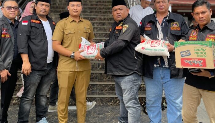 DPD GRIB Jaya Sumut Dan Bobby Nasution Bantu Korban Kebakaran Di Desa Besilam Babussalam