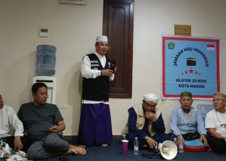 Ketua Kloter 25 Embarkasi KNO Sampaikan Informasi Persiapan Armuzna