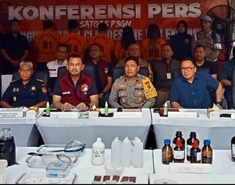 Polisi Ungkap Home Industri Pil Ekstasi Jalan Jumhana