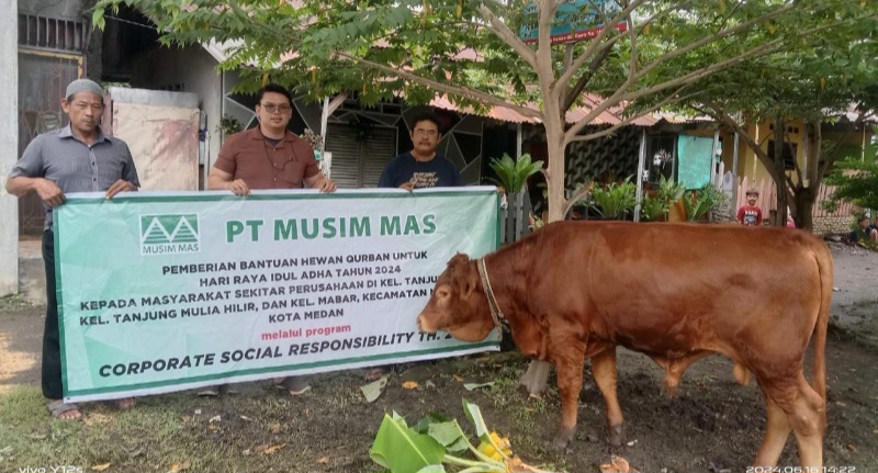 PT Musim Mas Bagikan 24 Hewan Qurban