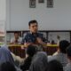 KOORDINATOR Bidang Intelijen Kejatisu Yos A. Tarigan, SH, MH membawakan materi tentang UU ITE dan Narkotika. Waspada/ist