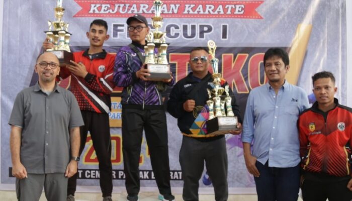 Barry Saksikan Pertandingan FKC Cup I Open Tako Sumut Piala Bupati Pakpak Bharat 