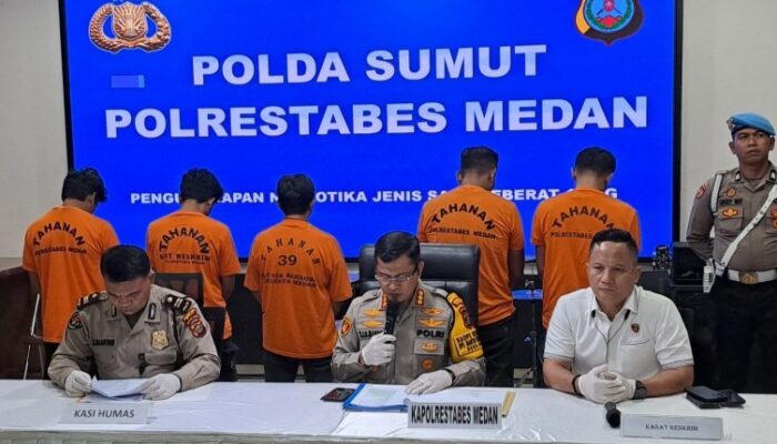 Polisi Ringkus Sindikat Pemalsuan STNK, BPKB Dan SIM