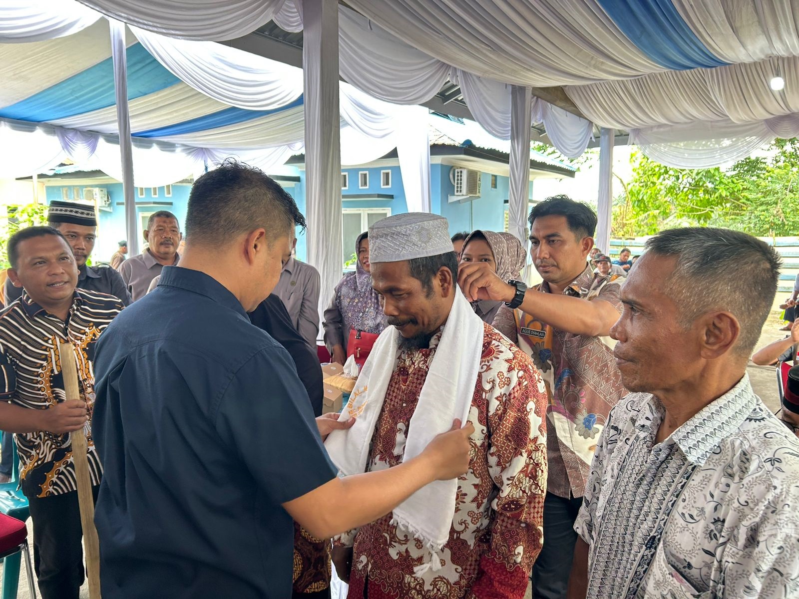 Pj Wali Kota Ingatkan Camat Padang Hulu Cegah Judi Online Pj Wali Kota Ingatkan Camat Padang Hulu Cegah Judi Online