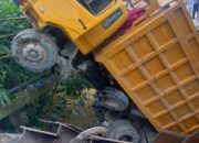 Jembatan Titi Besi Ambruk, Pengguna Jalan Diarahkan Ke Jembatan Darurat