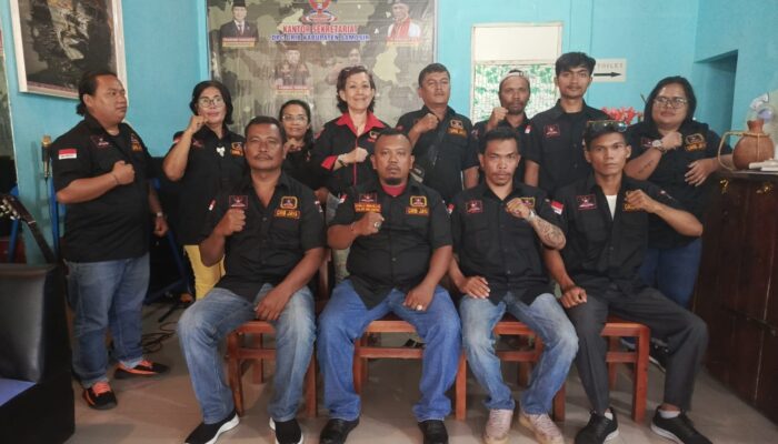 DPC Grib Jaya Samosir Serahkan 3 SK Mandat Kecamatan