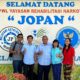 Pimpinan Panti Rehabilitasi Narkotika Jopan bersama keluarga, Rabu (12/6) kemarin di Desa Pematangguntung Kec.Telukmengkudu. (Waspada/Ist)