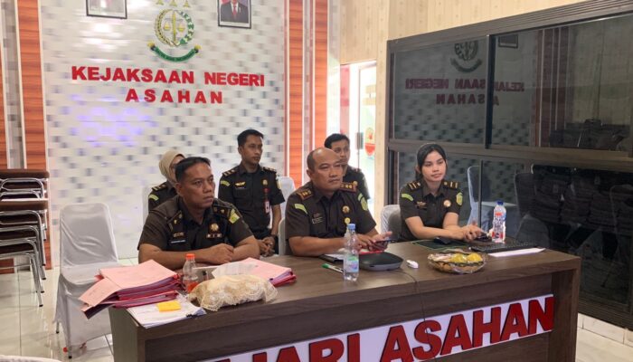 Bertengkar Di Bus, Sepasang Kekasih RJ Di Kejari Asahan