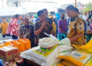 Pj Bupati Tinjau Pasar Murah