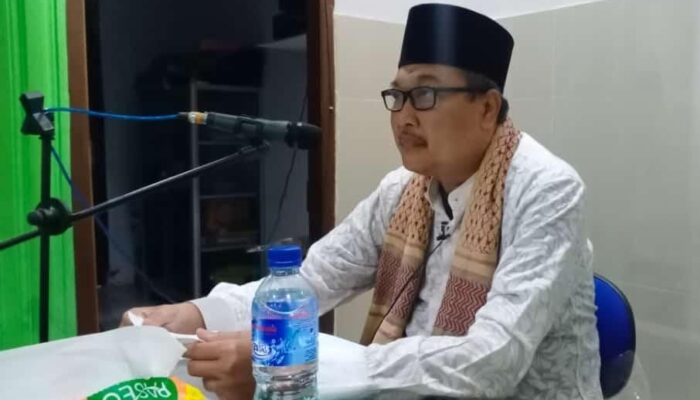 Tafakur Tafsir Jama’ Wa Tahqiq Wa Dirasah: Tinta Emas Ibnu Mas’ud