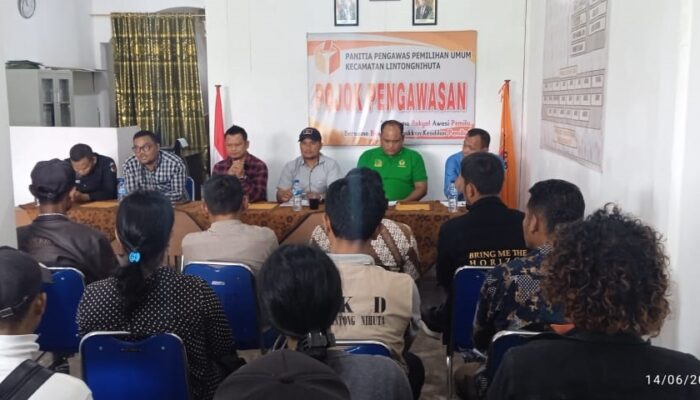 Komisioner Bawaslu Humbahas Bekali Pengawas Adhoc