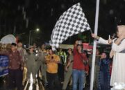 Meski Hujan Mengguyur Peserta Takbir Keliling P.Siantar Tetap Semangat