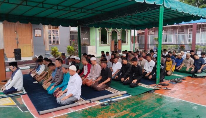 Petugas Dan Warga Binaan Rutan Tarutung Shalat Idul Adha