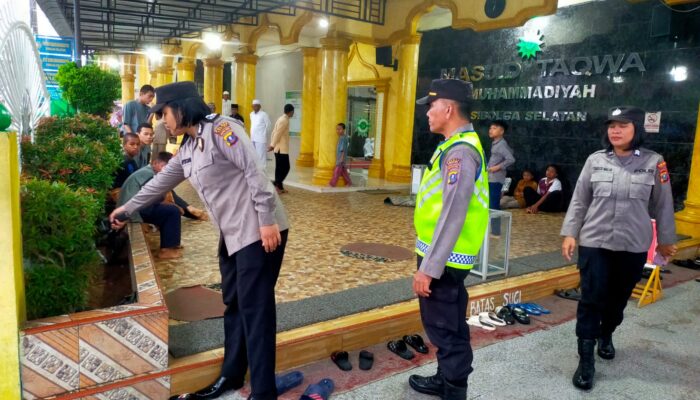 Personel Polres Sibolga Amankan Pelaksanaan Shalat Idul Adha 1445