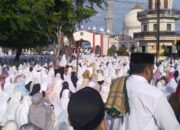 Hari Ini, Ribuan Pengikut Habib Muda Seunagan Shalat Idul Adha