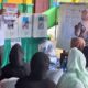 Petugas KPPS melakukan penghitungan surat suara dalam Pemilu 2024 di salah satu TPS Gampong Lhok Dalam, Peureulak, Aceh Timur, Rabu (14/2) lalu. Waspada/H. Muhammad Ishak