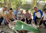PWI Deliserdang Bagikan Puluhan Daging Kurban Kepada Anggota Dan Masyarakat