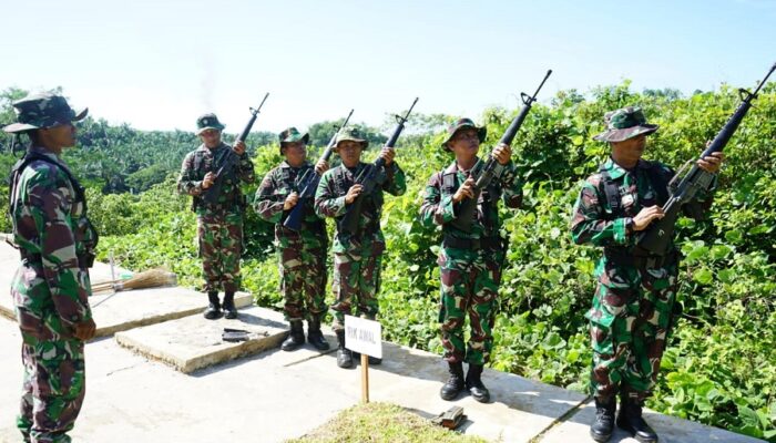 Kodim Aceh Tamiang Asah Keterampilan Prajurit Menembak