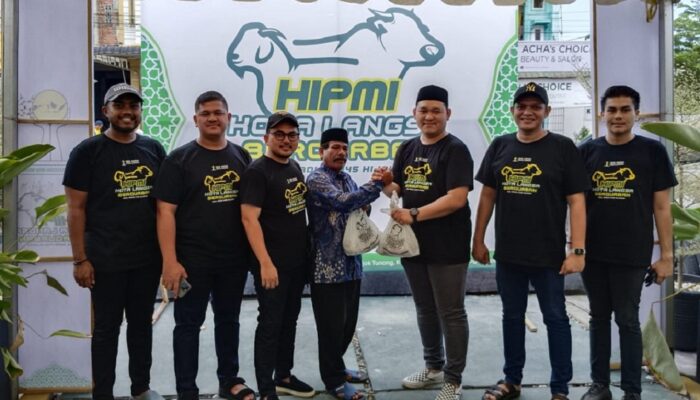HIPMI Langsa Sembelih Enam Hewan Kurban