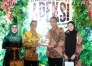 Pj Wali Kota Bertukar Cenderamata Dengan Wali Kota Balikpapan