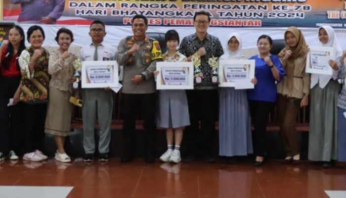 Sambut HUT Ke-78 Bhayangkara, Polres P.Siantar Gelar Lomba Pidato Bahasa Inggris