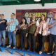 KOMUNITAS Tamado bersama Dinas Koperindag Kab. Samosir saat melaksanakan foto bersama. Waspada/Valen.