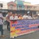 FORUM Wartawan saat menggelar aksi di depan Mapolres Dairi.Waspada/Natar Manalu
