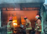 2 Ruko Ludes Terbakar, Kerugian Ditaksir Ratusan Juta Rupiah