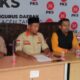 Ketua DPD PKS Kabupaten Aceh Tamiang, Muhammad Nazir, S. Sos didampingi pengurus lainnya memberikan keterangan tentang pemecatan caleg terpilih DPRK Aceh Tamiang, Sof yang terlibat narkoba, Sabtu (29/6). Waspada/Muhammad Hanafiah