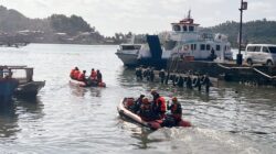 Tim SAR Gabungan kembali melanjutkan penvarian terhadap mantan Kadis di Nisel yang dilaporkan hilang saat memancing di sekitar Pantai Walo Green, Telukdalam, Rabu (5/6). Waspada/Budi Hati Gowasa